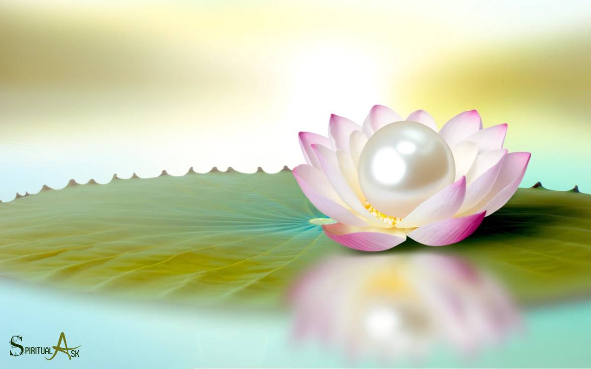 Pearls in Eastern Spiritual Traditions